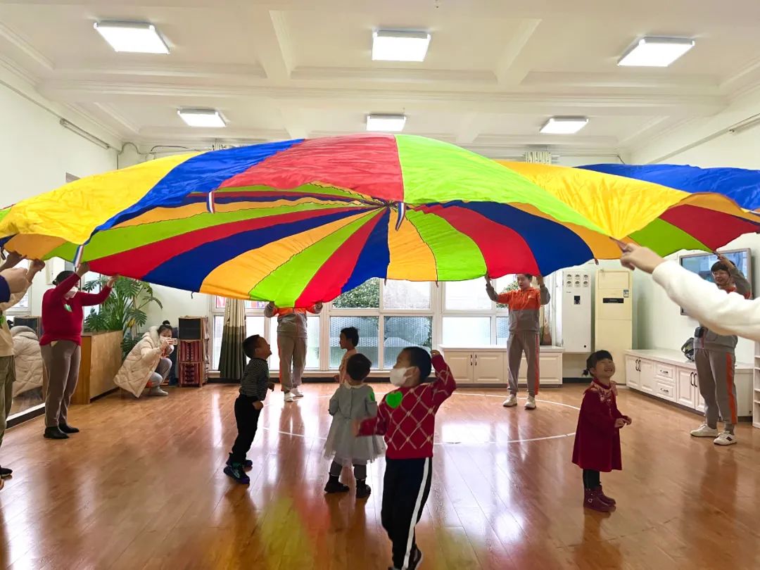 大手牽小手，入園初體驗(yàn)｜新天際幼兒園親子體驗(yàn)活動(dòng)